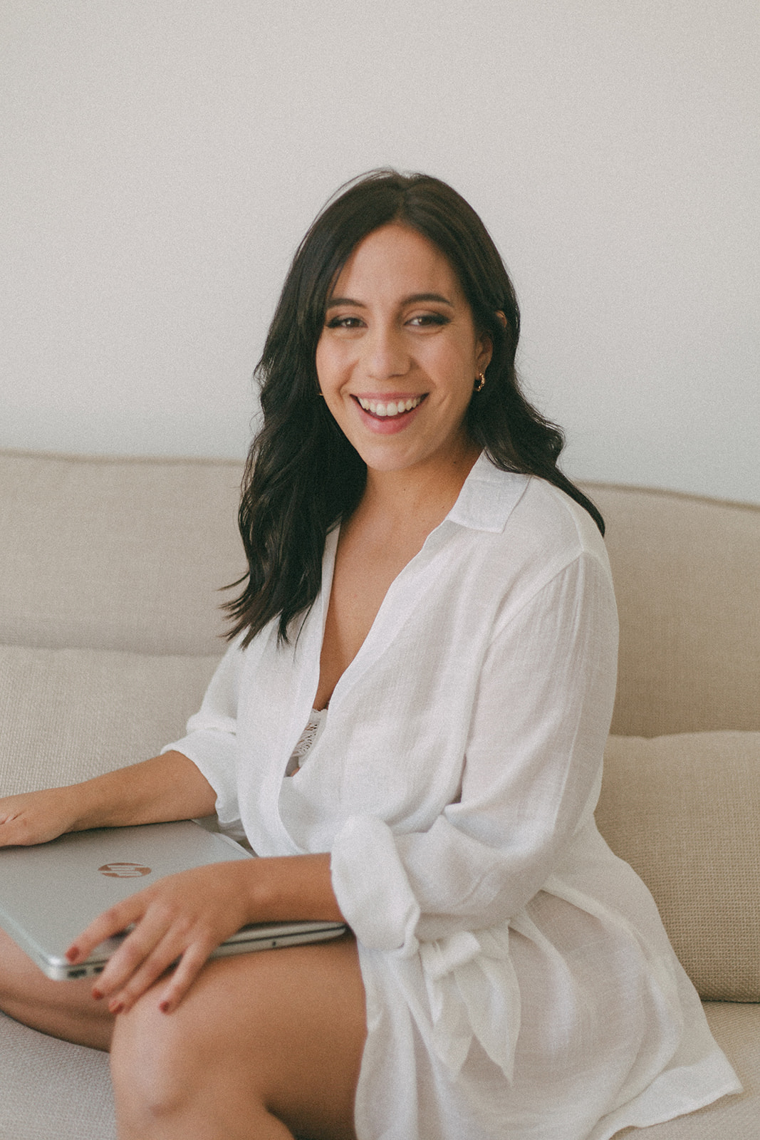 Ana Cruz sonriendo